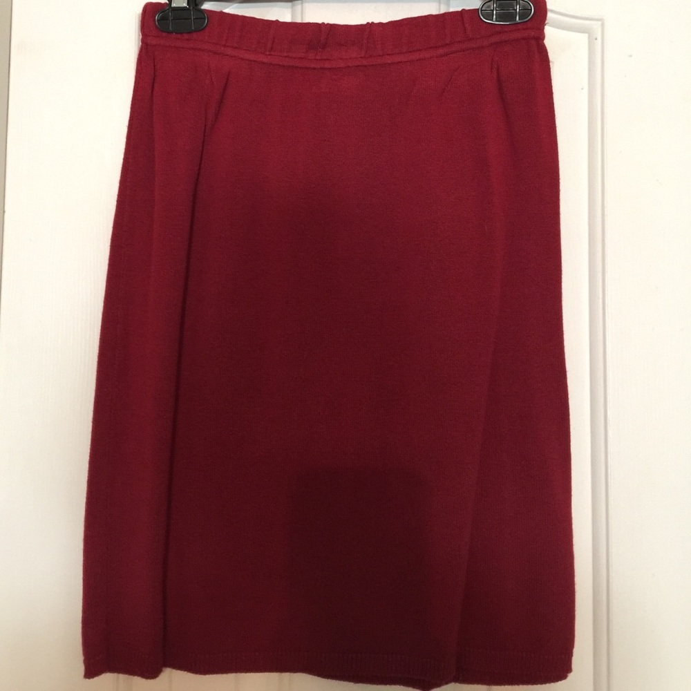 Beautiful Vintage AKT New York Sweater Skirt